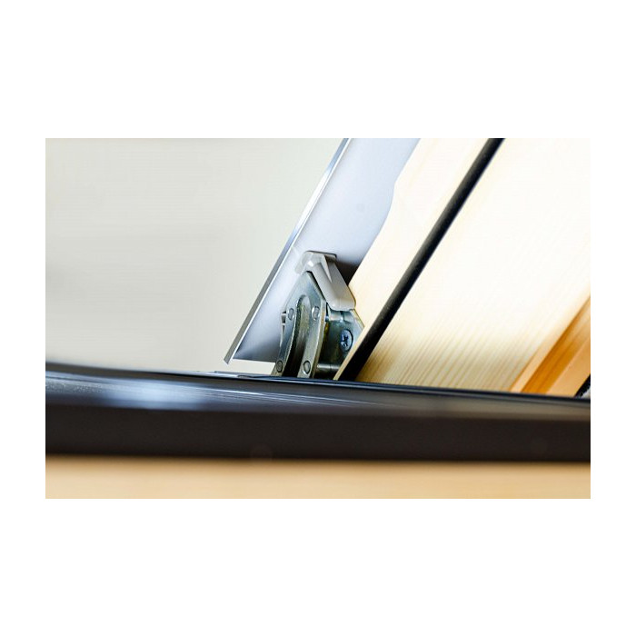 Мансардное окно (Сосна), FTP-V (CH), 66x140, Среднеповоротное открывание, Fakro фото 4